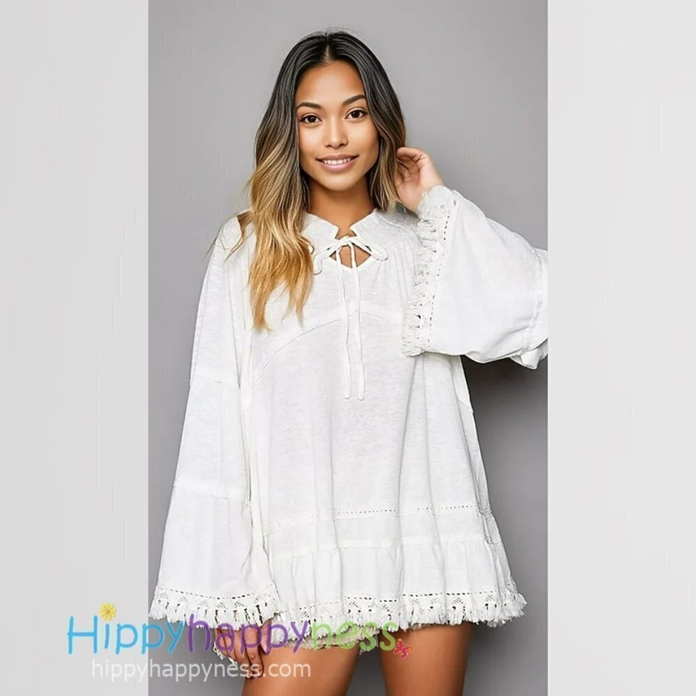 New POL Tunic Top in Ivory/White with Fringe Edges NWT